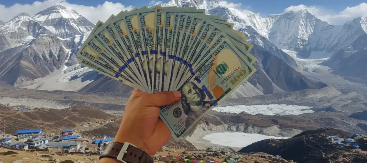 Tipping in Nepal: Fair Rates, Etiquette & How Much to Tip Guides, Porters, Drivers, and Others
