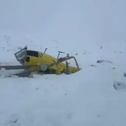 Lobuche Helicopter Crash : Pilot Safe, No Casualties Reported – Trek Me Nepal Safety Update