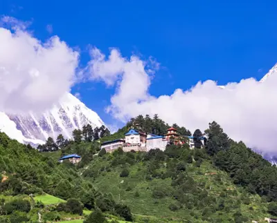 Lho Village: Gateway to Manaslu’s Culture, Acclimatization & Himalayan Views