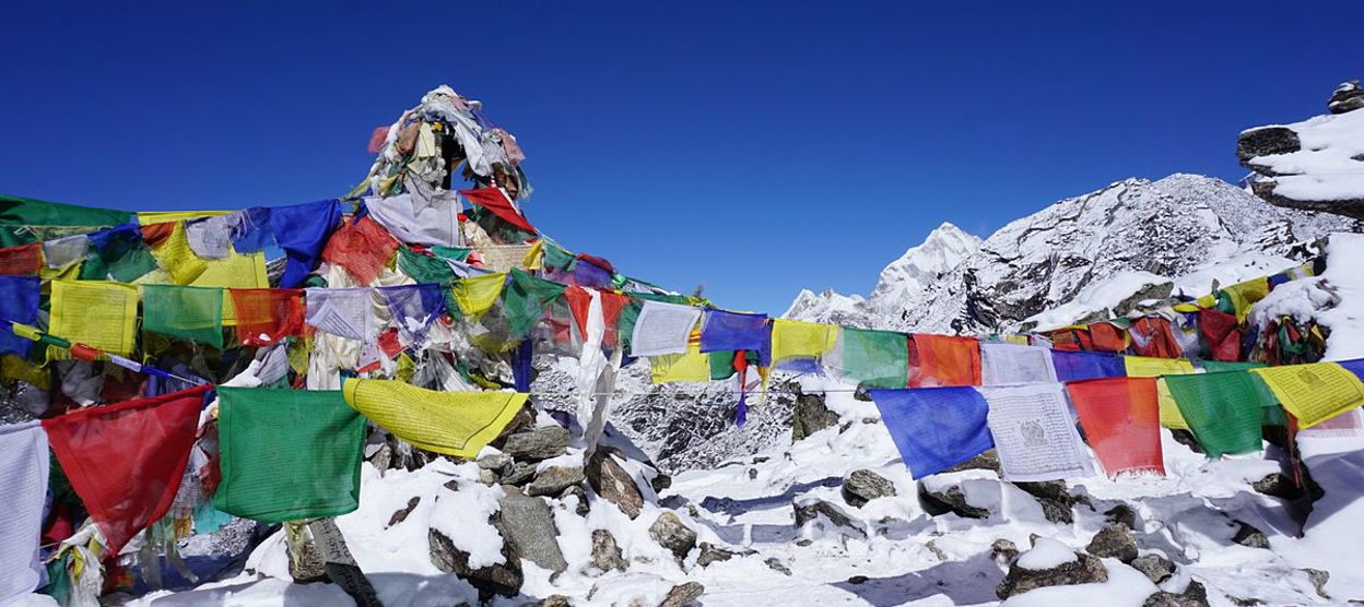 Renjo La Pass Trek (5,360m): Gokyo Lakes to Thame via Everest Views & Ngozumpa Glacier