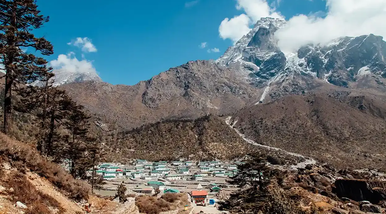 Everest Base Camp Drive In Fly Out Trek-18 day Everest Base Camp Drive In Fly Out Trek-18 day