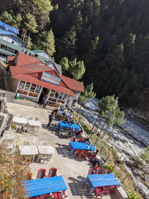 Phakding Tea Houses