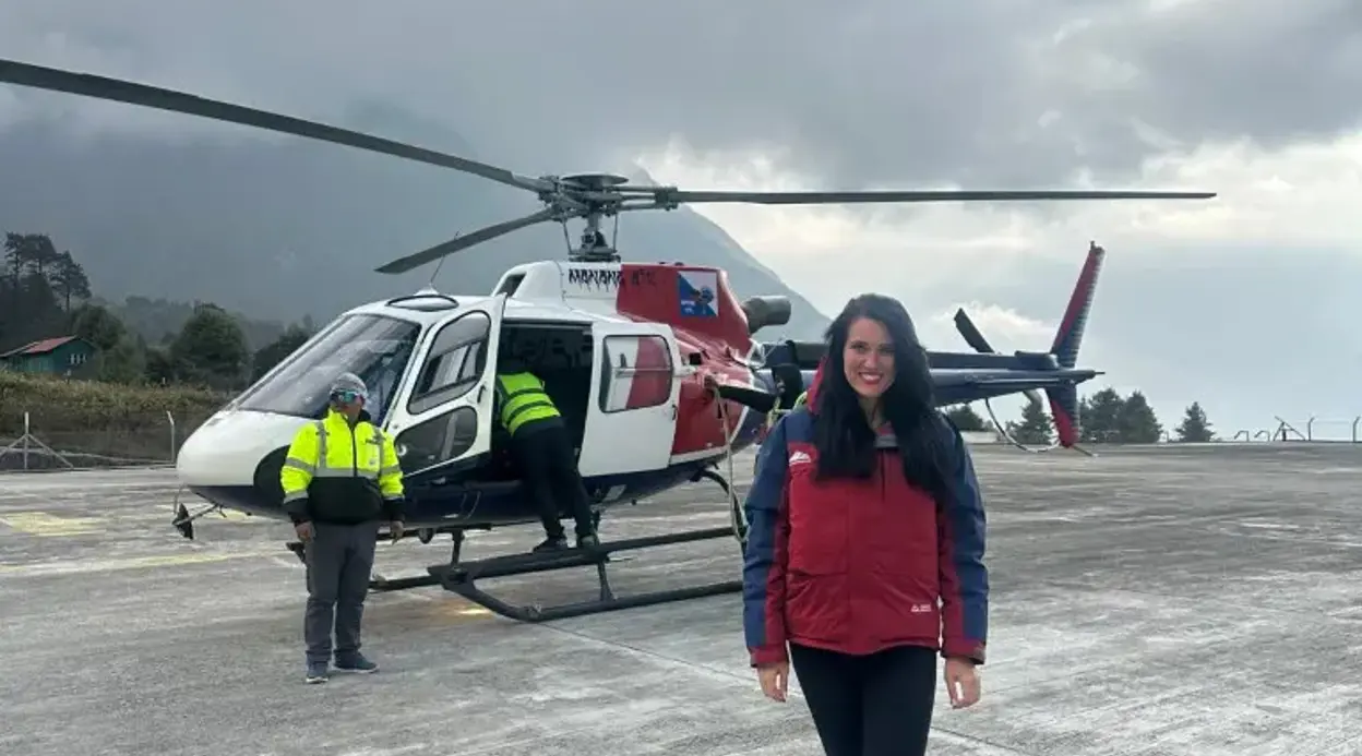 Everest Base Camp Helicopter Tour with Landing at Gokyo Lake 