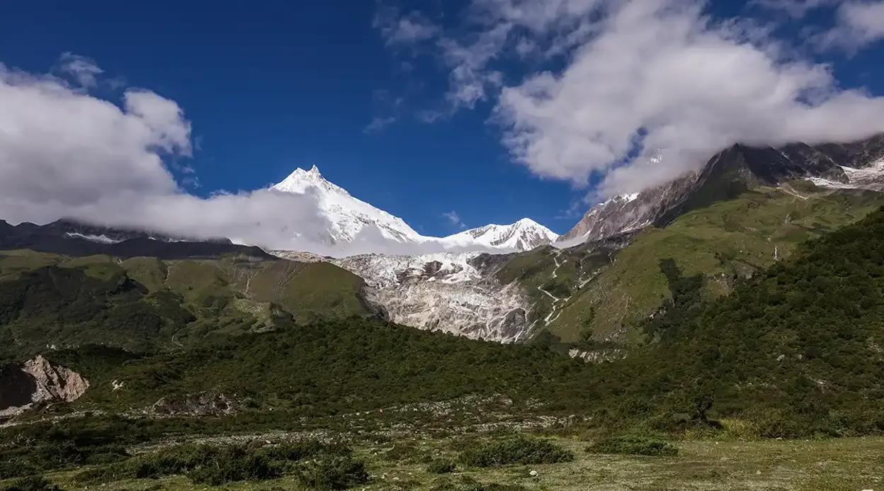 Manaslu Circuit Trek-16 Days Manaslu Circuit Trek-16 Days