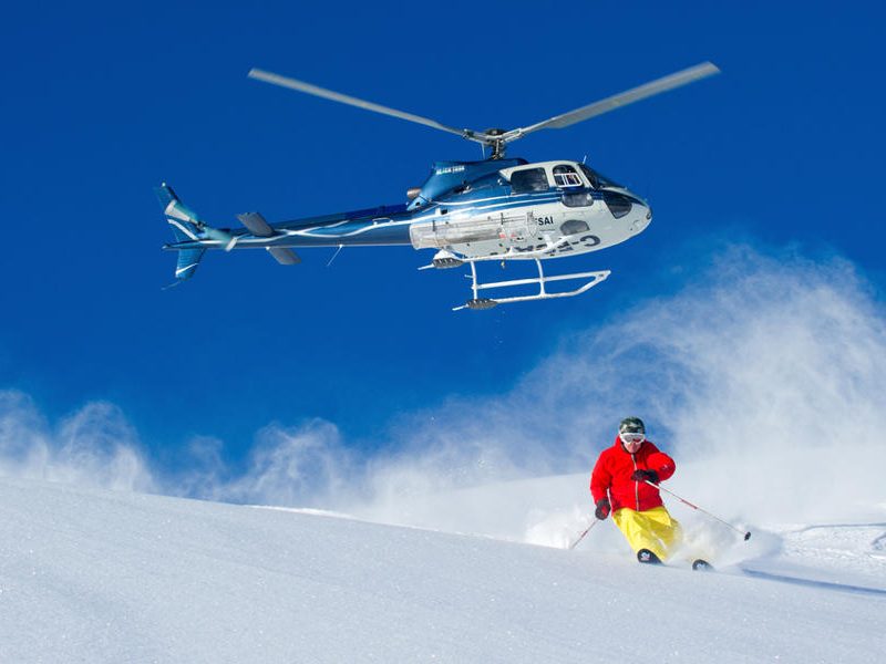 Heli-Skiing