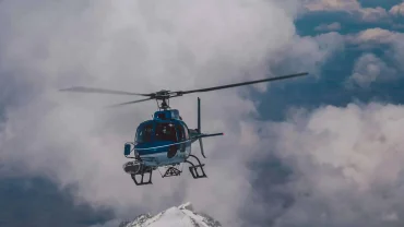 everest base camp trek with helicopter return